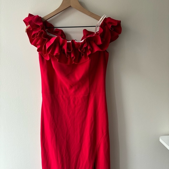 Xscape Long Crepe Over-the-Shoulder Ruffle Gown Sz 8 - Picture 4 of 9